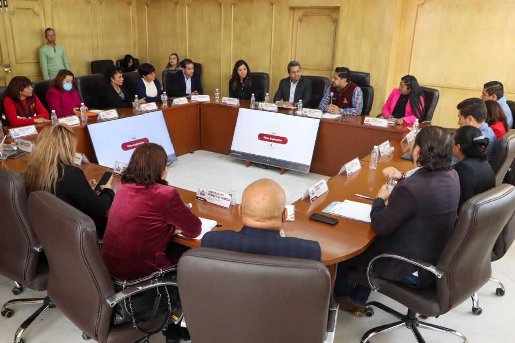 Nezahualcóyotl se suma a campaña nacional para alfabetizar a 3 mil personas