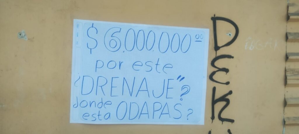 Colapsa drenaje en Chimalhuacán y pone en riesgo a miles de vecinos