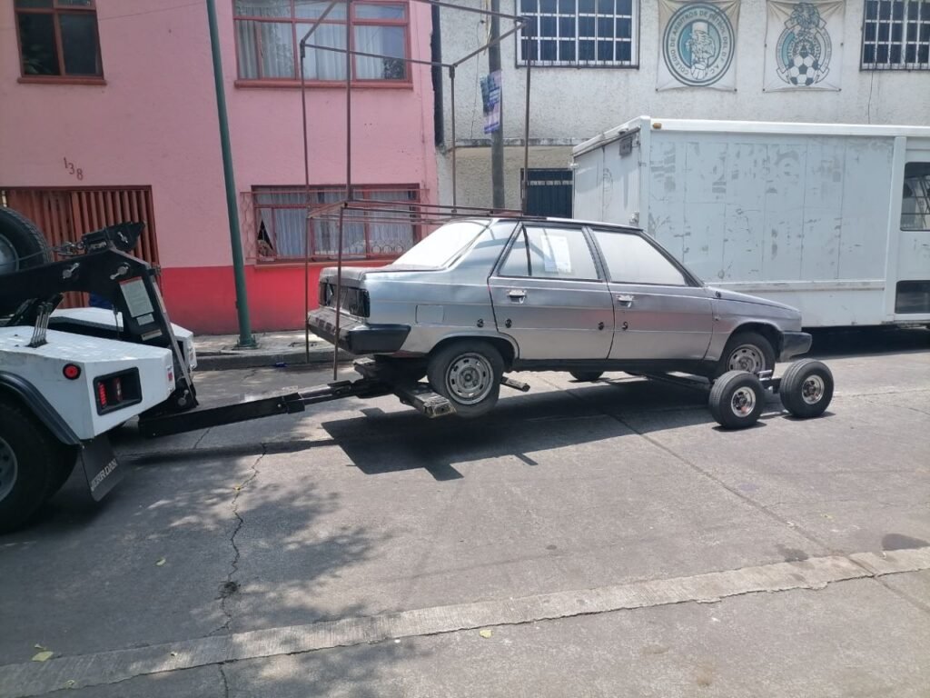 En Cuauhtémoc, los vehículos abandonados sí se retiran: van mil 406 menos en la calle