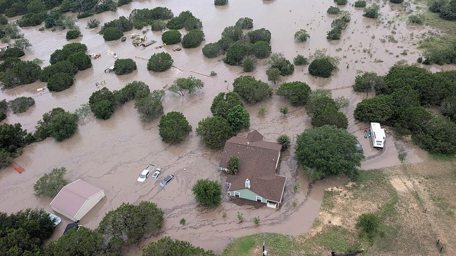Sube a 59 la cifra de fallecidos por inundaciones en Texas