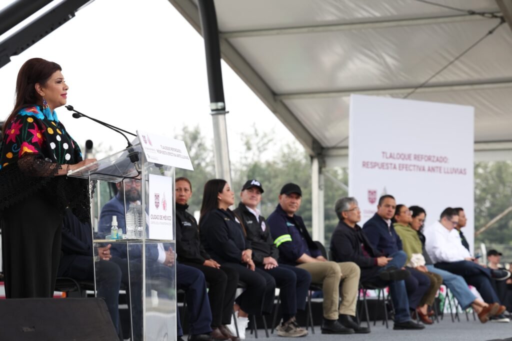Clara Brugada da banderazo de salida a Plan Tlaloque Reforzado
