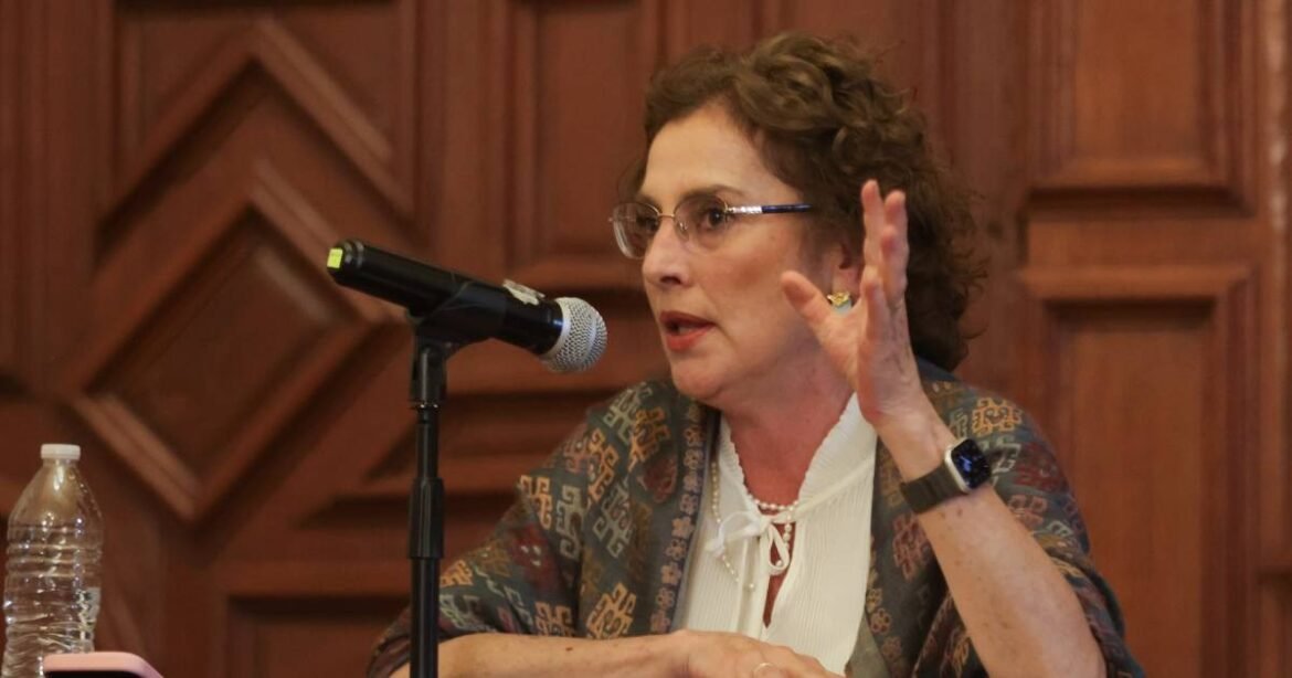 Desmiente Beatriz Gutiérrez Müller al diario ABC y niega vivir en Madrid