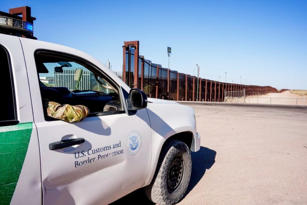 Mantiene Tribunal de EU restricciones a redadas antiinmigrantes en Los Ángeles