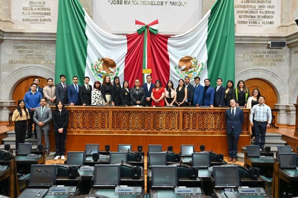 Arranca Carmen de la Rosa el Verano Legislativo Juvenil 2025 con participación de jóvenes de 9 municipios mexiquenses