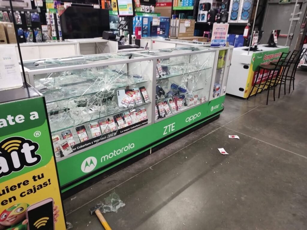 Asalto en Bodega Aurrerá de Gallineros en Tecámac
