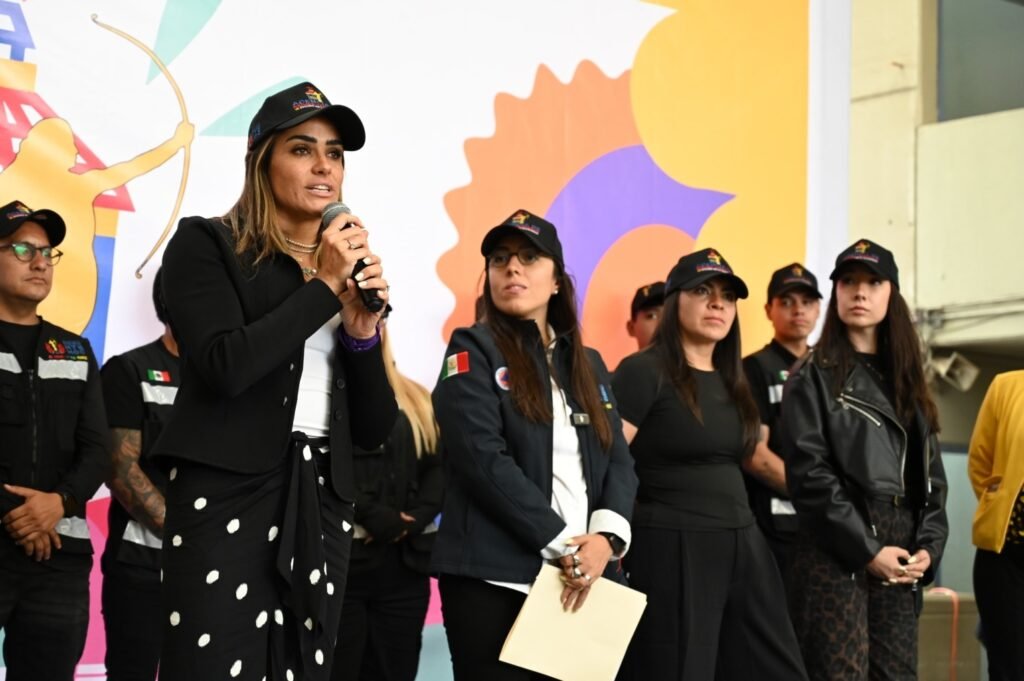 Inaugura Ale Rojo de la Vega módulo de la agencia de Primer Contacto