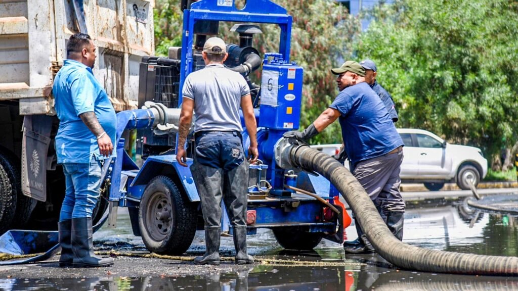 Atiende Grupo Tláloc 17 encharcamientos registrados en Ecatepec