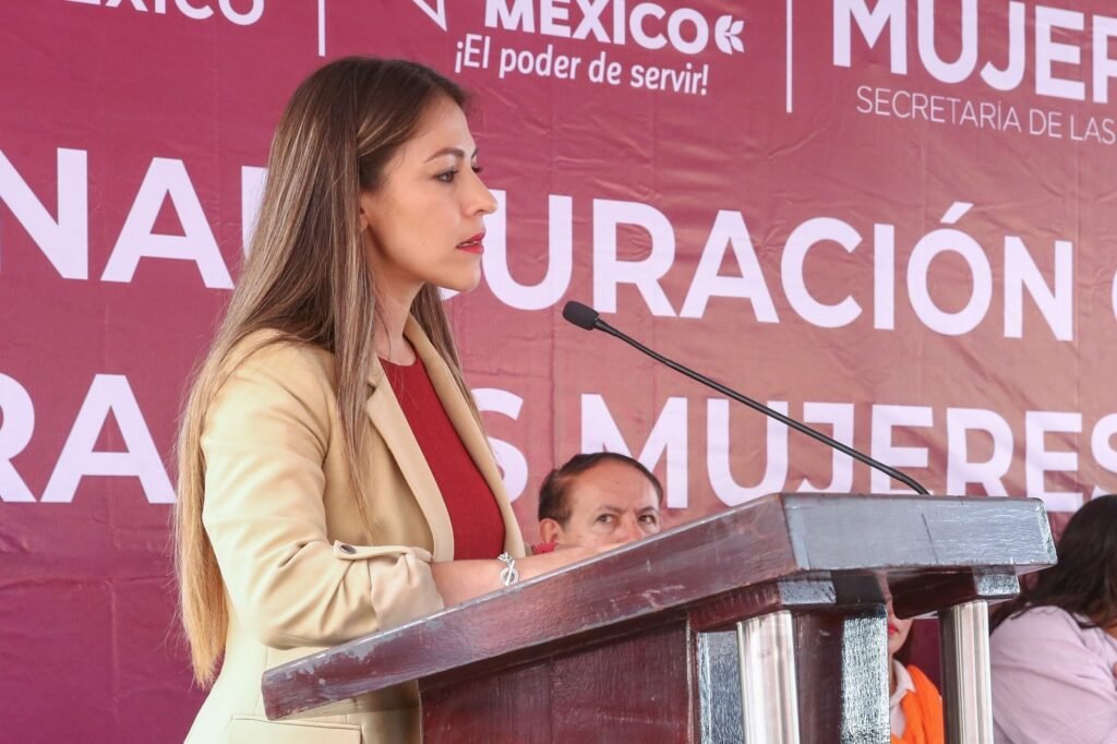 Gobernadora Delfina Gómez fortalece atención a mujeres con 37 Centros LIBRE