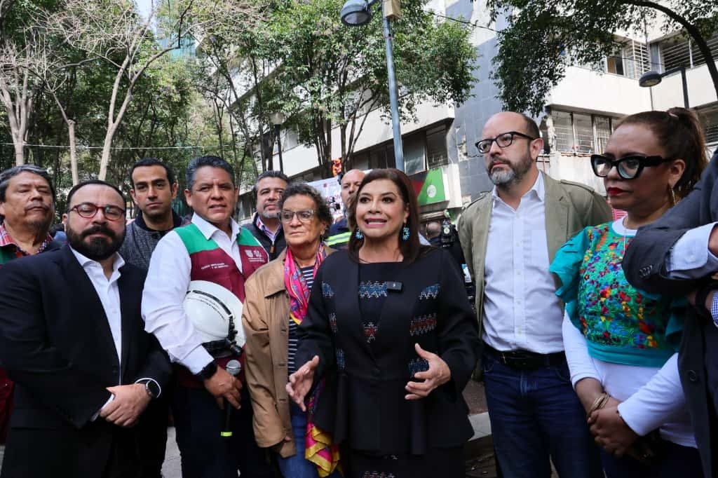 Ponen en marcha programa de demolición de edificios afectados por sismos de 1985 y 2017