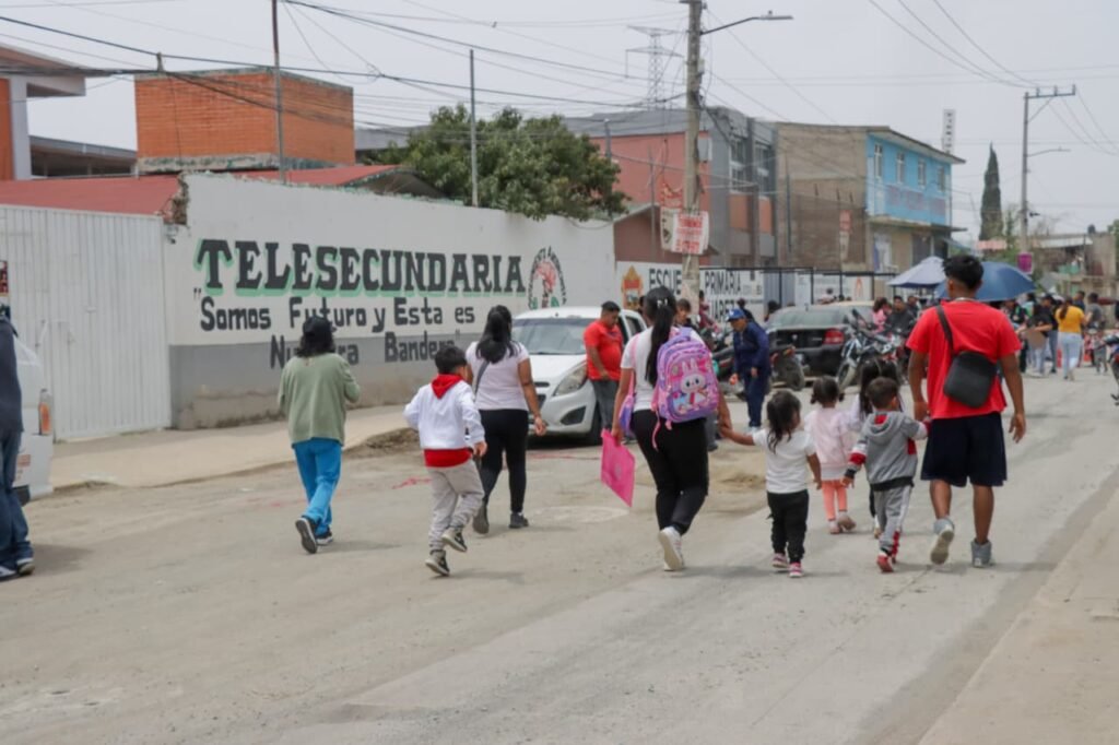 Eliminan riesgo para estudiantes tras reparación del Colector