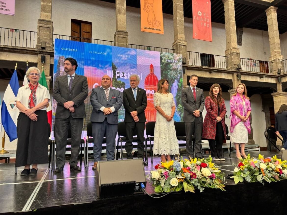 Alcaldía Cuauhtémoc celebra el III Festival Centroamericano en el Claustro de Sor Juana