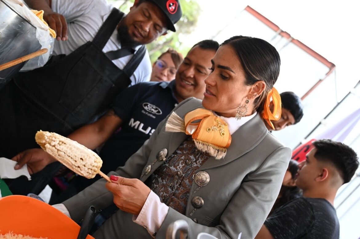 Fiesta del Grito en Cuauhtémoc con sonidos Caribbeans y Cóndor