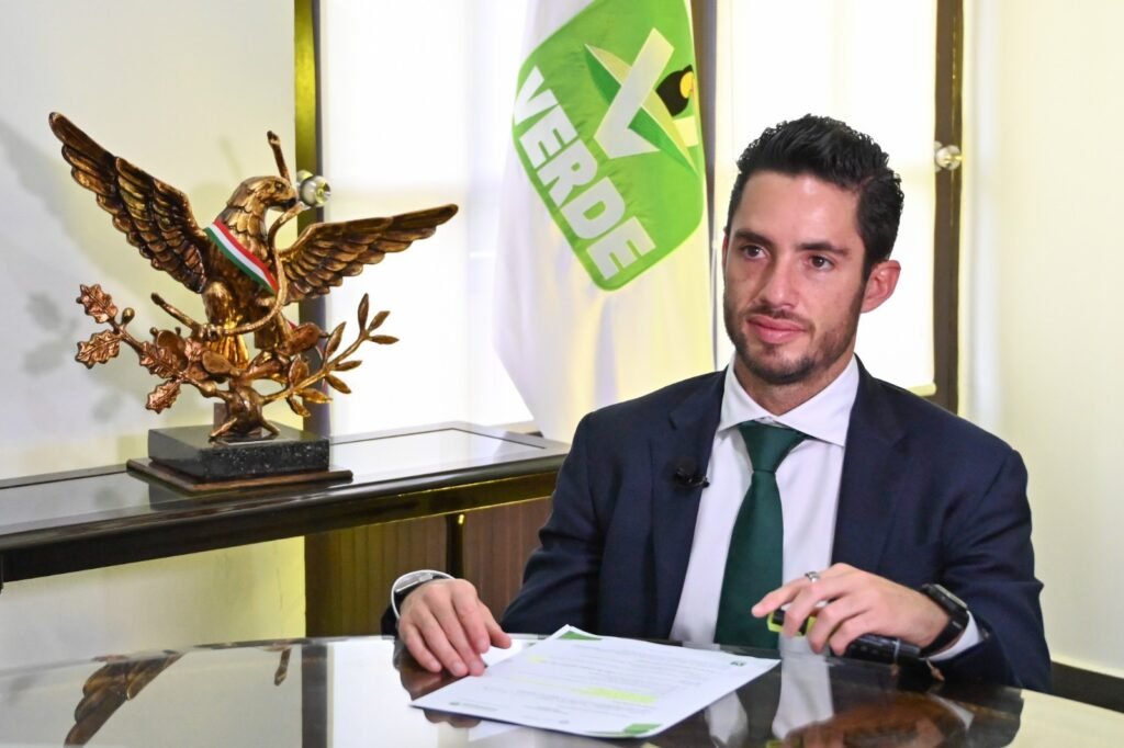Reuniones a puerta cerrada y estrategias cuestionables: el estilo de José Couttolenc en el Verde