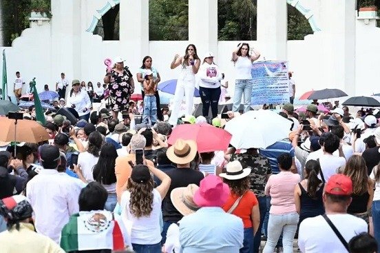 Rojo de la Vega lanza protesta por justicia y libertad