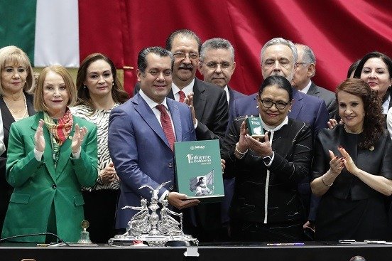 Entregan Primer Informe de Gobierno de Sheinbaum al Congreso de la Unión