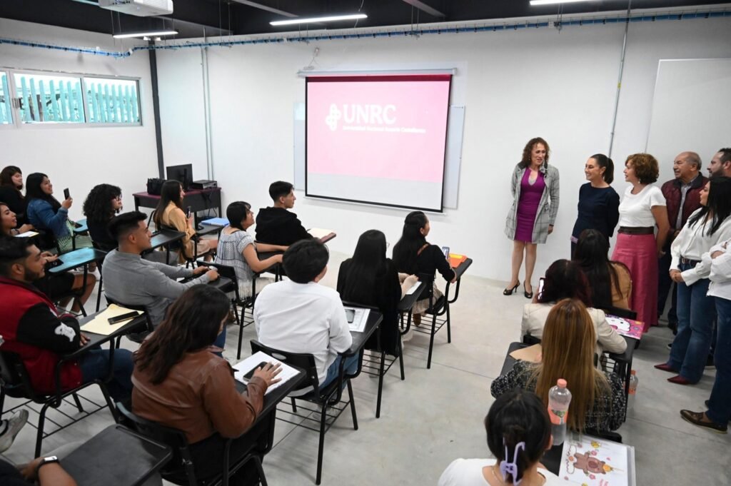 Inaugura Sheinbaum plantel de la Universidad Nacional Rosario Castellanos