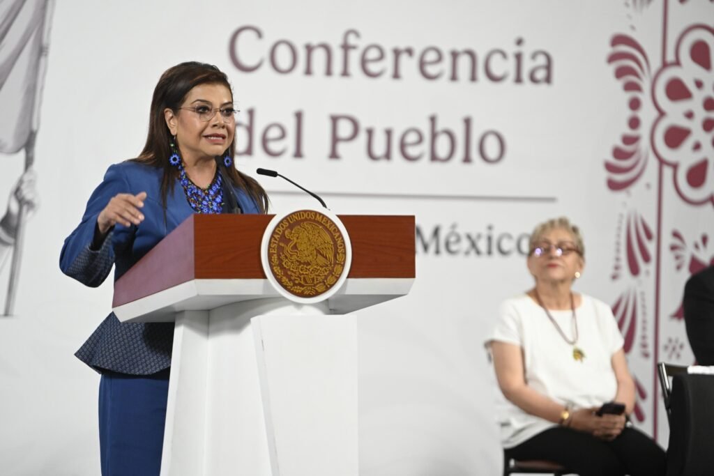 Clara Brugada refrenda apoyo a familias afectadas por las intensas lluvias