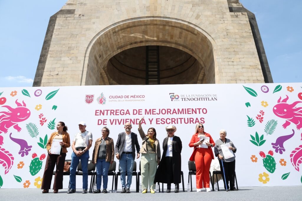 Entrega Clara Brugada más de 6 mil créditos de Mejoramiento de Vivienda