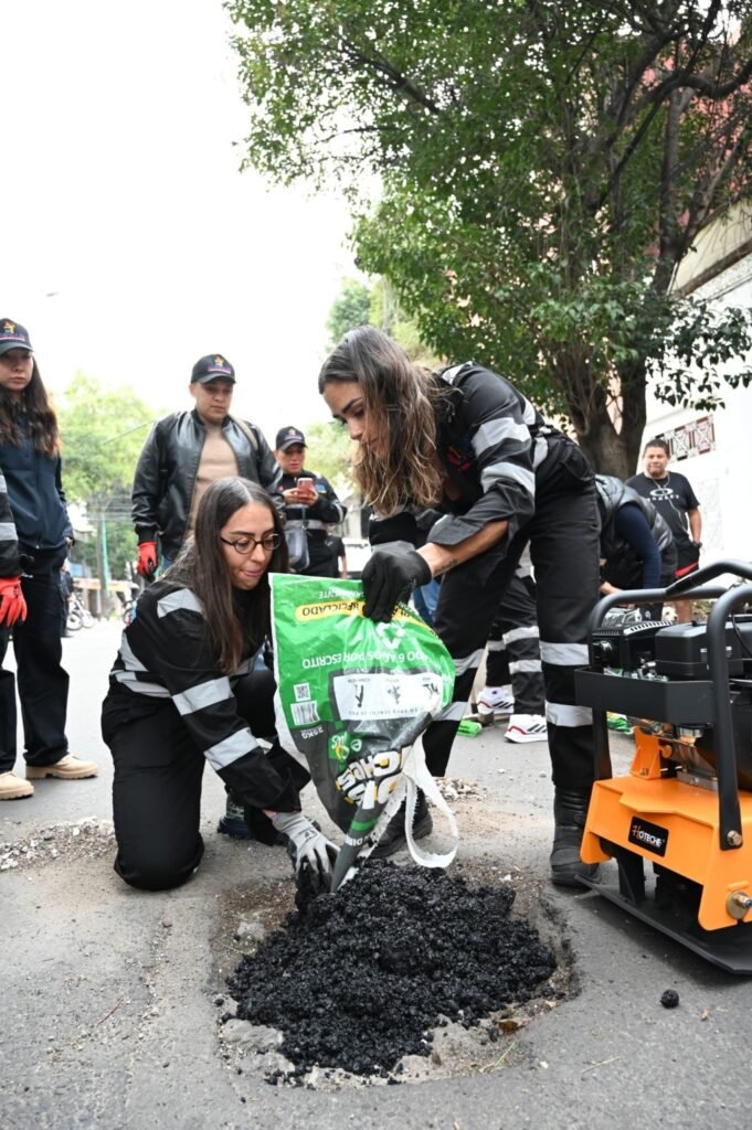 Con ‘Bachéale", alcaldía Cuauhtémoc llega a 10 mil baches atendidos