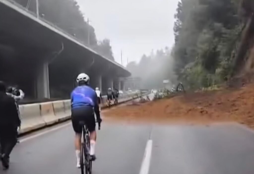 Deslave en La Venta paraliza la autopista México-Toluca; habilitan un carril tras cierre total