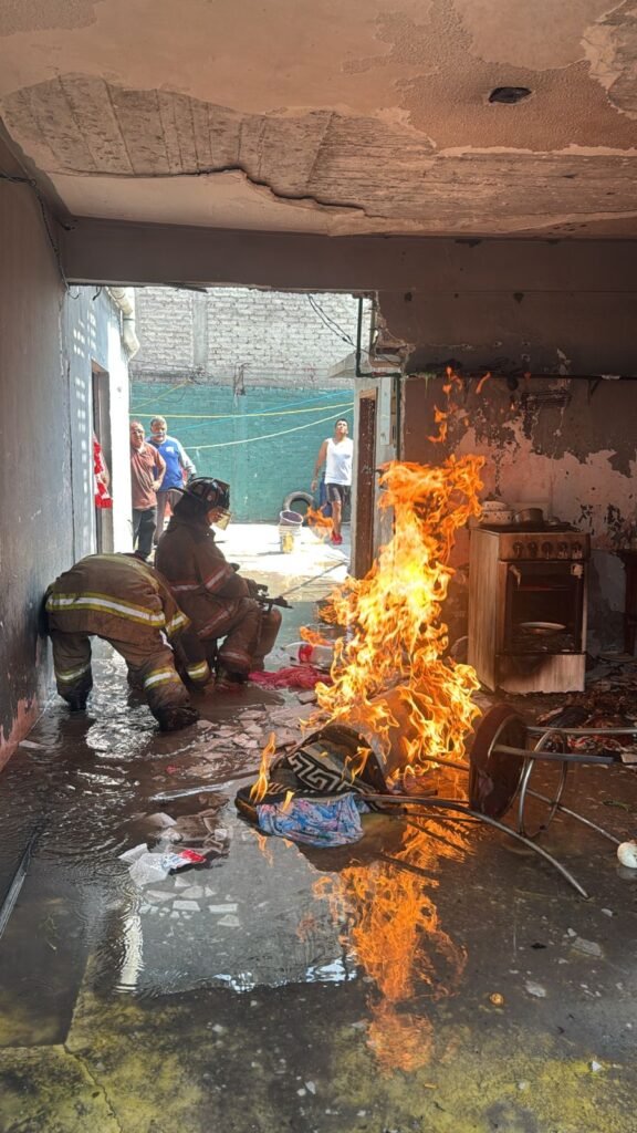 Flamazo en vivienda deja un lesionado en Ecatepec