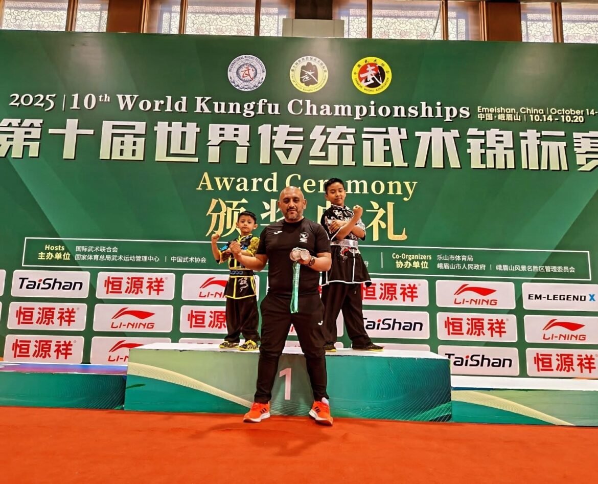 Orgullo chimalhuaquense: Santiago y Sergio ganan bronce en mundial de Kung-Fu en China