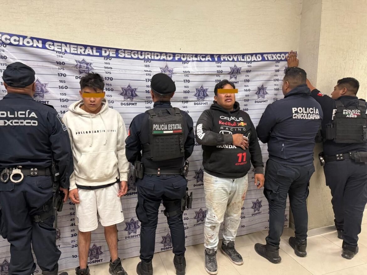 Policías de Texcoco detienen a tres presuntos asaltantes en operativo conjunto