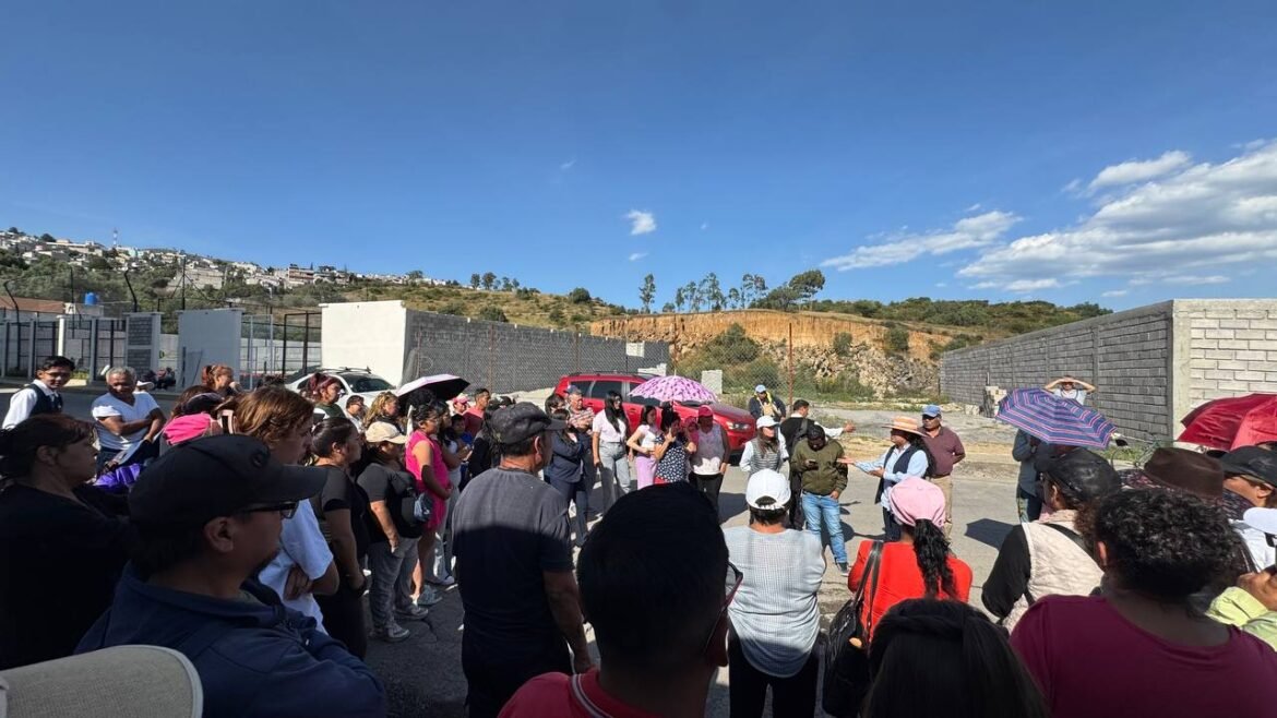 Frenan huachicoleo de agua vecinos de la colonia Cerro del Tejolote