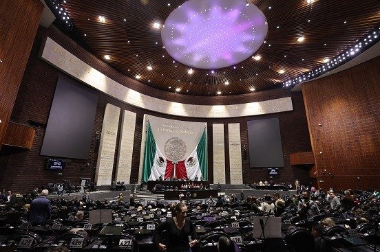 Diputados aprueban aumento a refrescos, videojuegos, cigarros y casinos