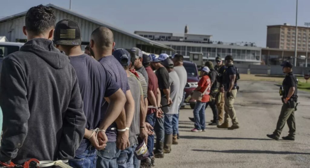 Analiza condado de Los Ángeles declarar estado de emergencia por redadas del ICE