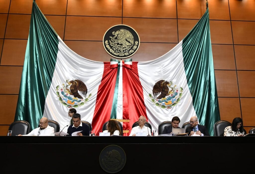 Fortalece Pemex su estructura operativa y financiera