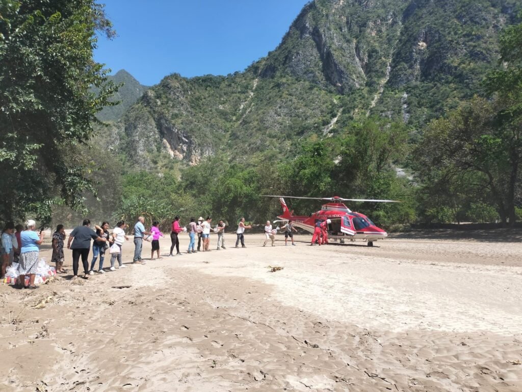 Envía Gobierno del Estado de México 358 toneladas de ayuda humanitaria a Hidalgo