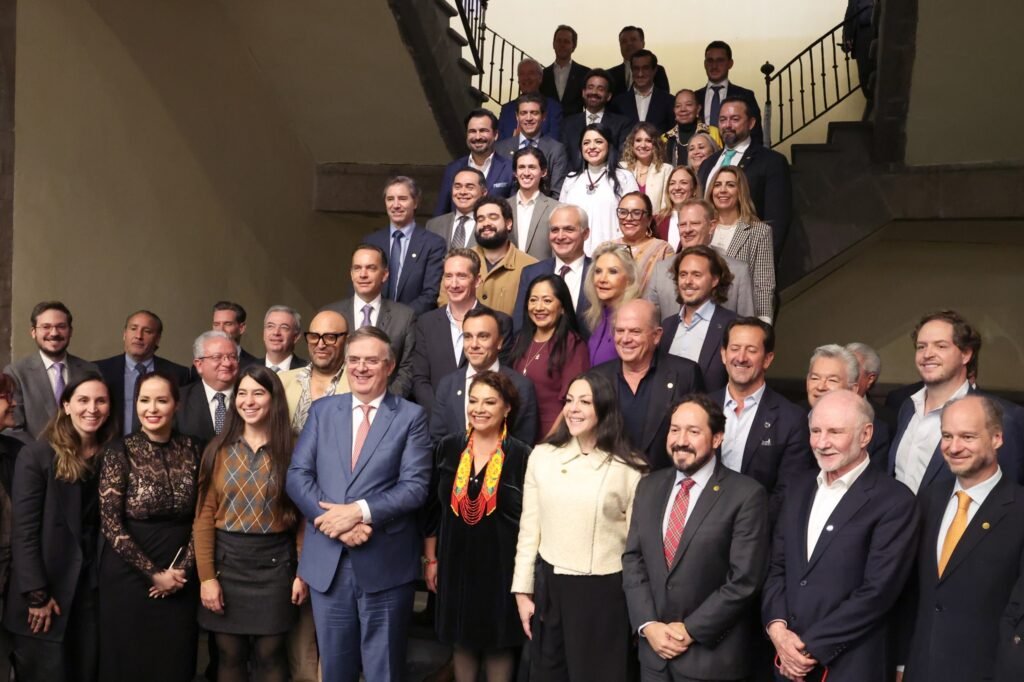 Encabeza Clara Brugada consulta regional en la CDMX sobre el T-MEC