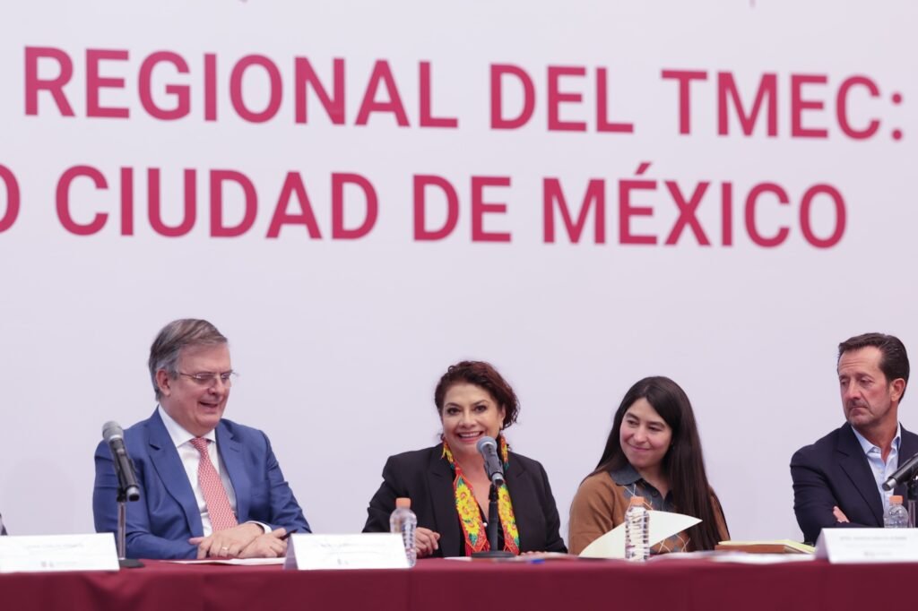Encabeza Clara Brugada consulta regional en la CDMX sobre el T-MEC