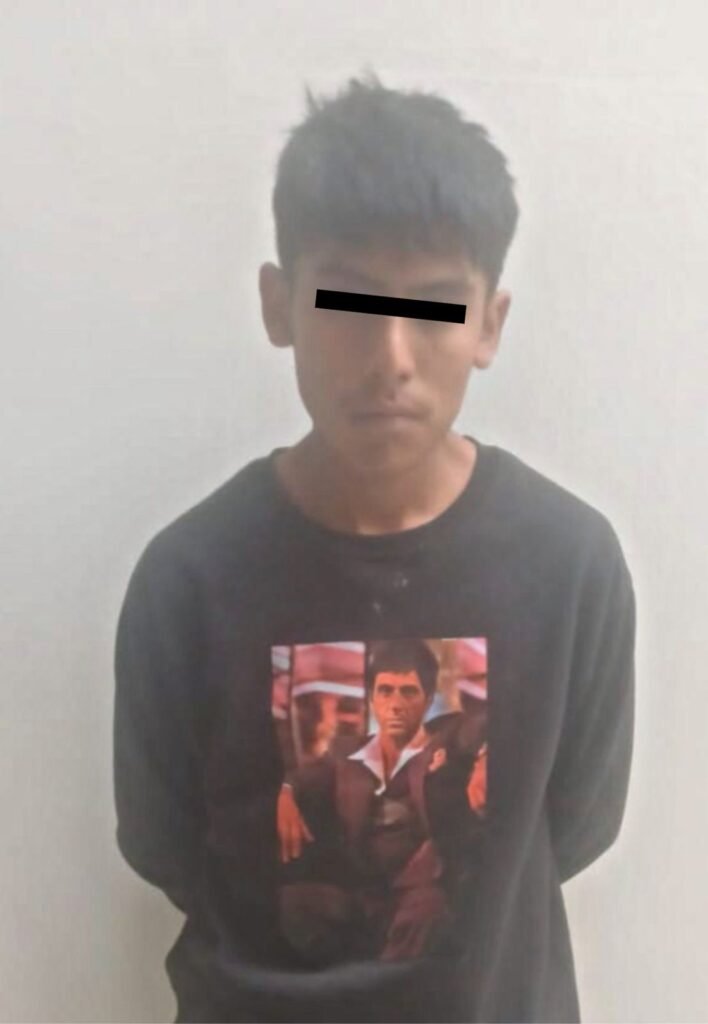 Detienen en Ecatepec a dos presuntos responsables de acopio de armas artesanales