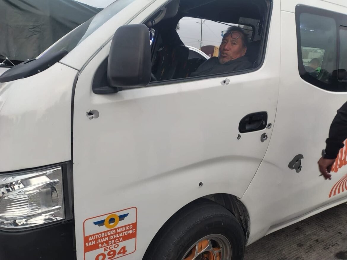 Balean a conductor en la autopista México-Pachuca; logra llegar a Indios Verdes para pedir ayuda