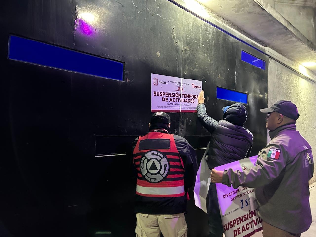 Clausuran 12 establecimientos por venta irregular de alcohol en Texcoco