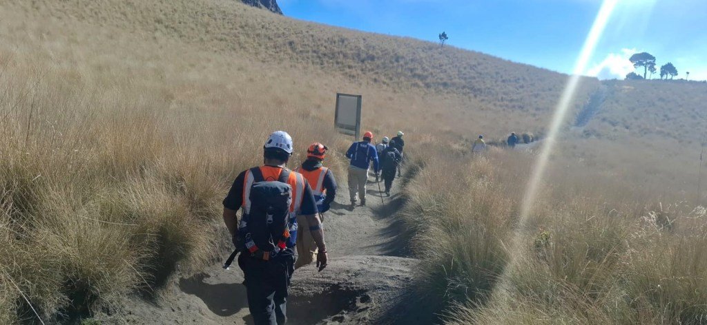 Rescatan a tres extraviados en el Iztaccíhuatl