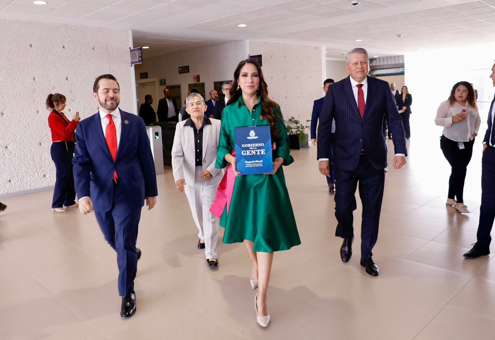 Entrega Gobernadora el Paquete Fiscal 2026 al Congreso del Estado