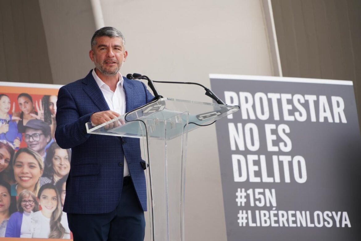 Advierte Tabe que la pérdida de las libertades en México no está lejos