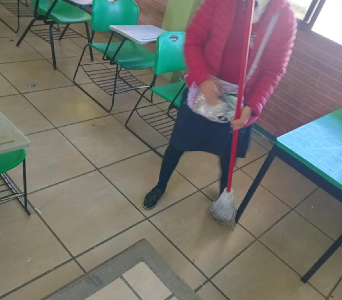 Denuncian acoso y arbitrariedades de la directora del Cobaem Chimalhuacán II