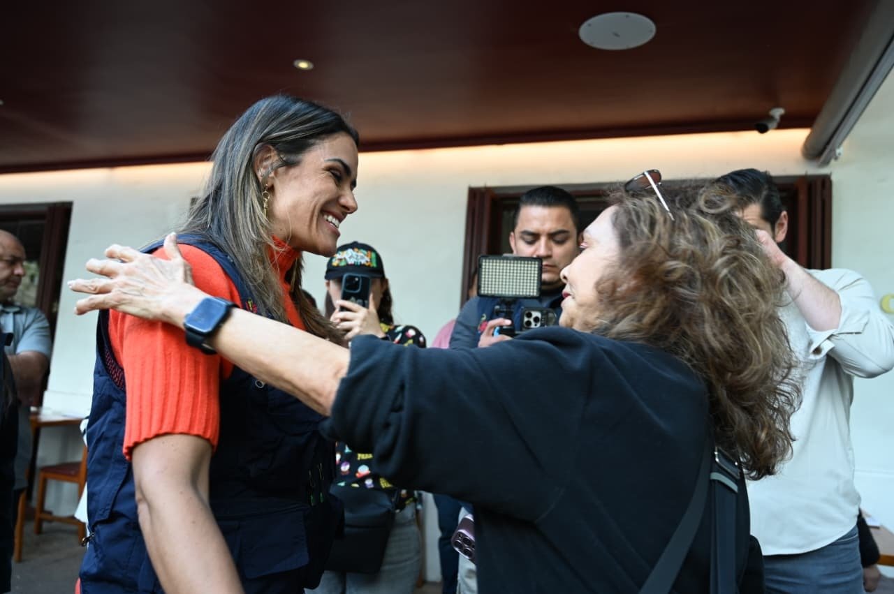 Ale Rojo de la Vega encabeza atención a solicitudes vecinales en Hipódromo Condesa