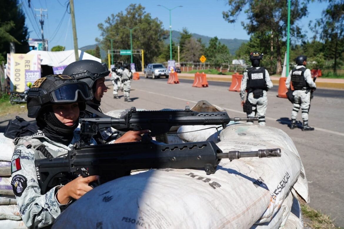 Despliega Gabinete de Seguridad operativos simultáneos en 12 estados