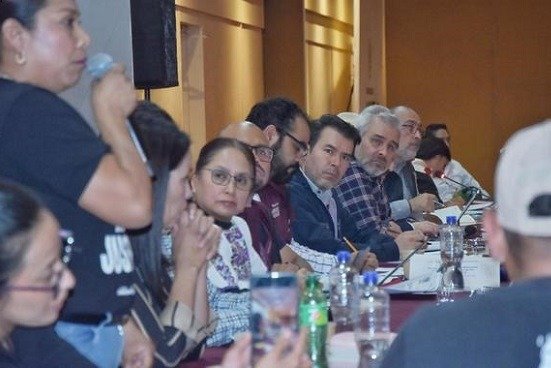 Se reúnen funcionarios de Segob con autoridades comunitarias indígenas de Michoacán