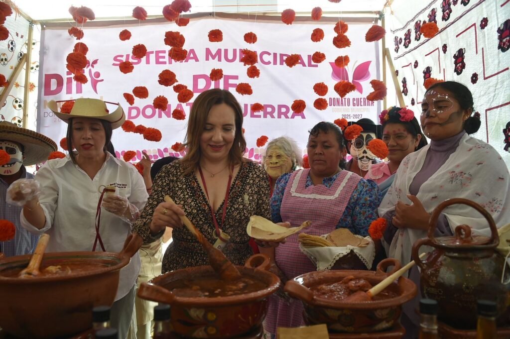 GEM realiza Muestra Gastronómica con Ofrendas Tradicionales