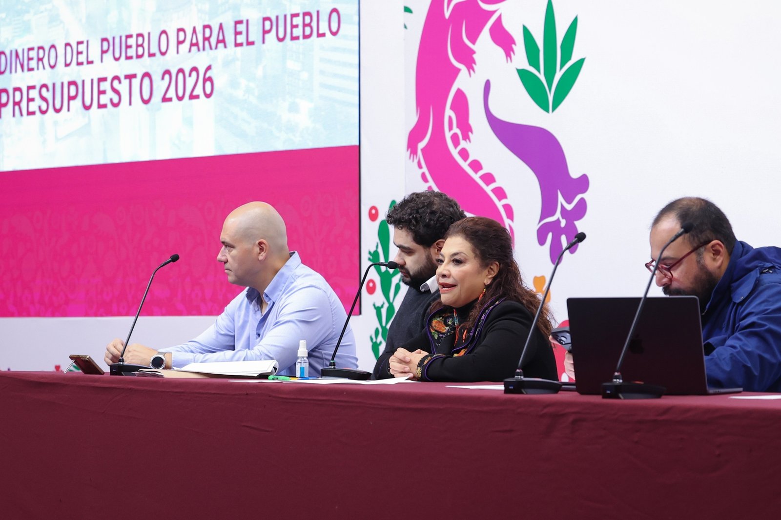 Destaca Clara Brugada presupuesto austero y social de 314 mil mdp en 2026