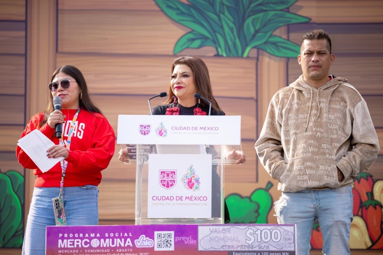 Encabeza Clara Brugada entrega de 35 mil nuevos vales del programa Mercomuna