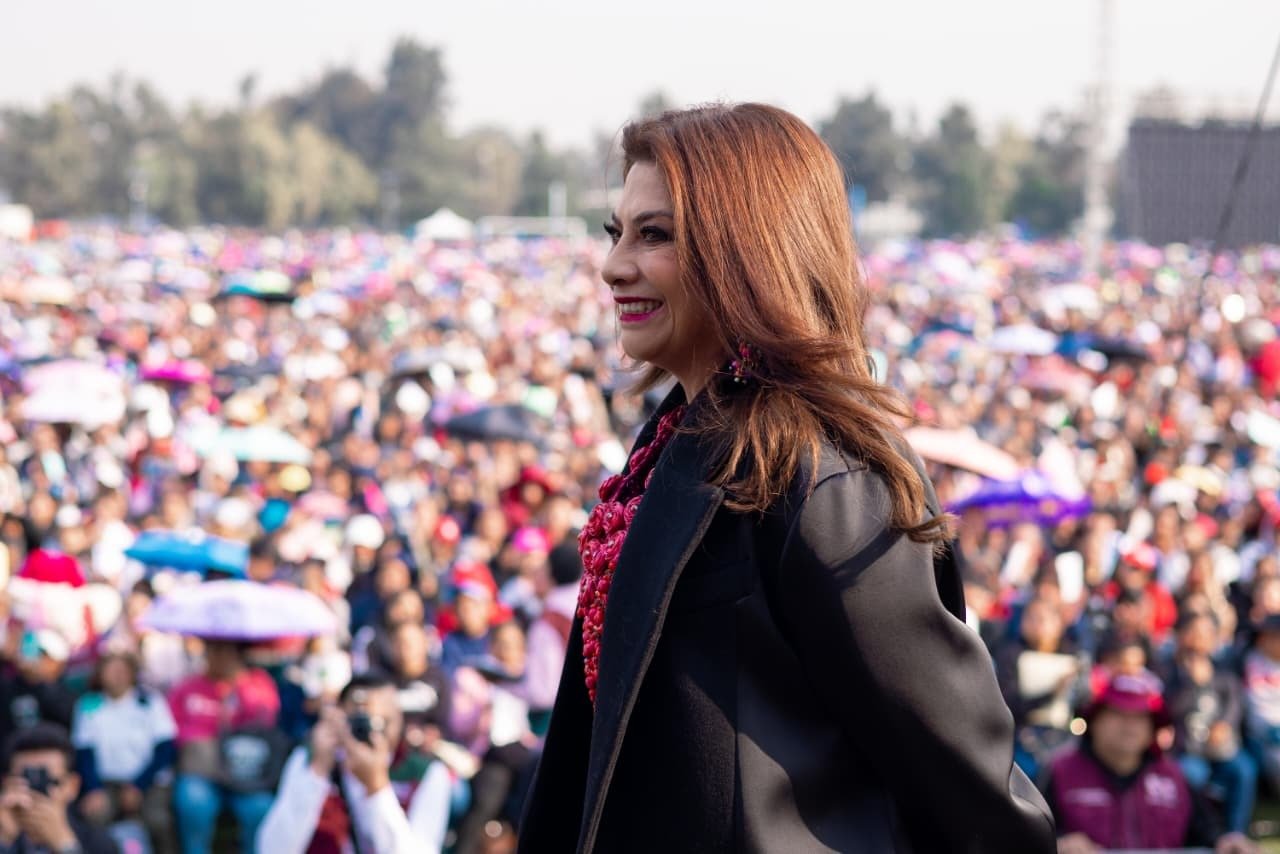 Encabeza Clara Brugada entrega de 35 mil nuevos vales del programa Mercomuna