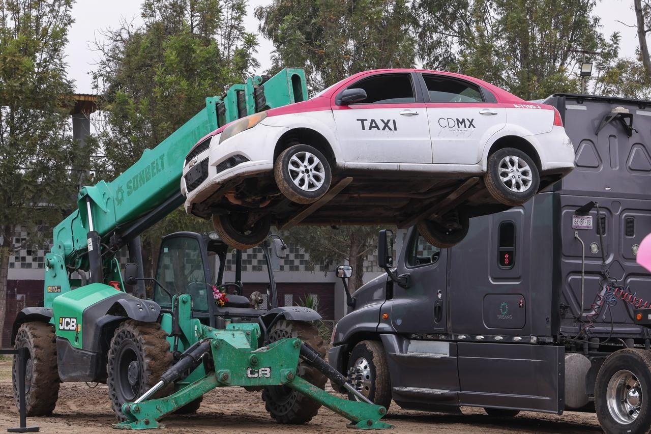 Se chatarrizan 300 taxis obsoletos para un nuevo rostro de la movilidad en la CDMX