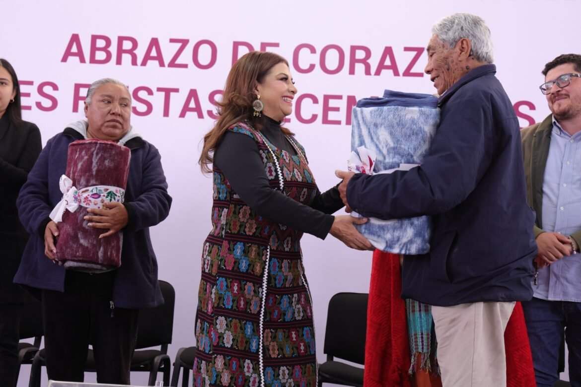 Entrega Clara Brugada 2 mil cobijas en la GAM por temporada invernal